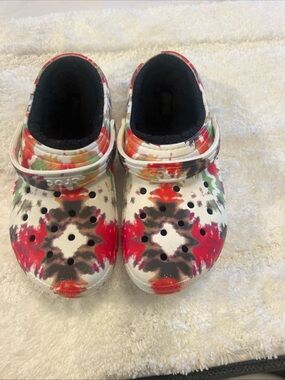 CROCS Kids Tie-Dye Pattern Clog in White with Red, Green & Brown Accents